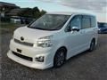 2013 Toyota Voxy