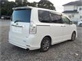 2013 Toyota Voxy
