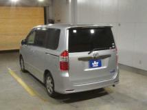 2008 Toyota Noah