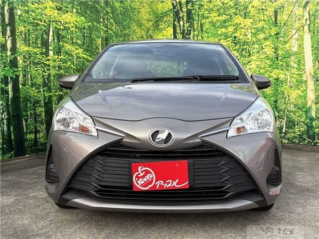 2017 Toyota Vitz