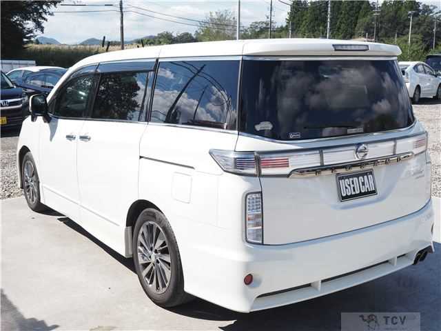 2016 Nissan Elgrand