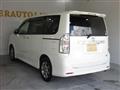 2010 Toyota Voxy