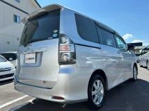 2009 Toyota Voxy
