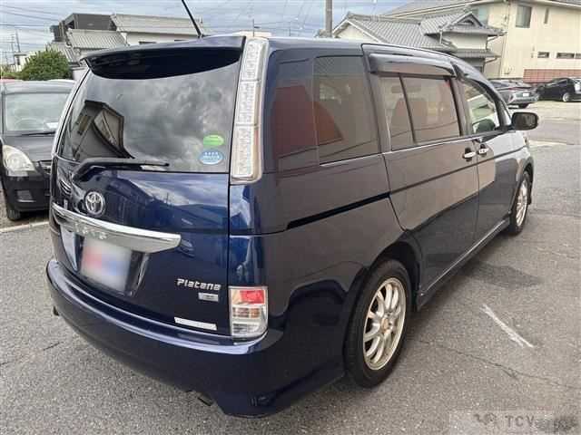 2013 Toyota Isis