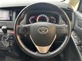 2013 Toyota Isis