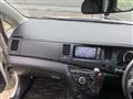 2011 Toyota Isis