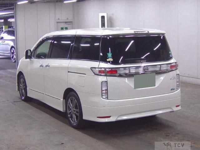 2013 Nissan Elgrand