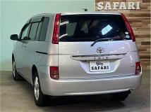 2009 Toyota Isis