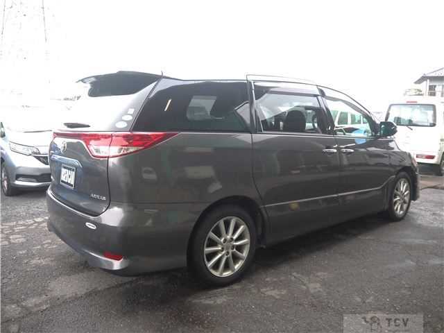 2011 Toyota Estima