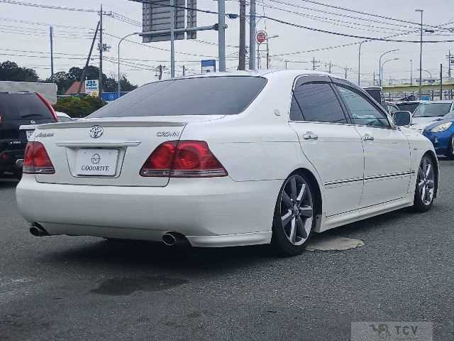 2004 Toyota Crown