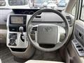 2010 Toyota Noah