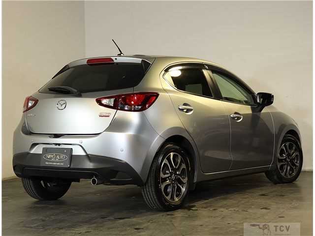 2014 Mazda Demio