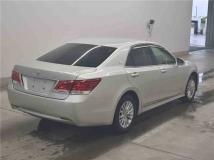 2015 Toyota Crown
