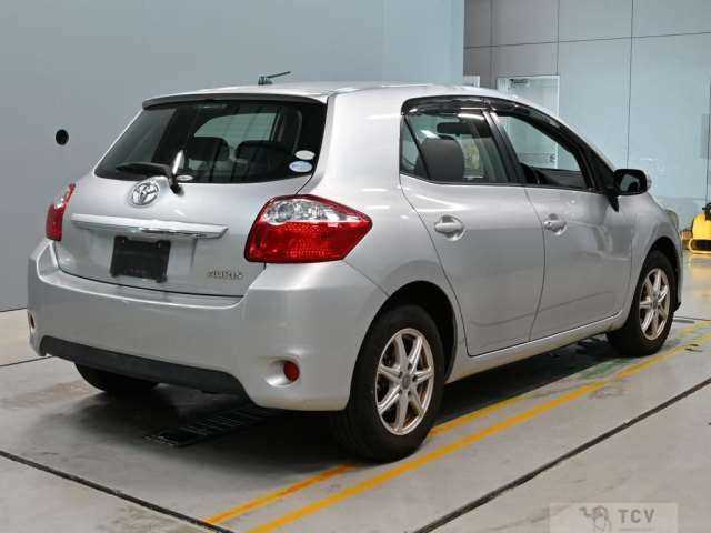 2011 Toyota Auris