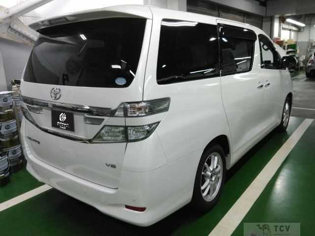 2014 Toyota Vellfire
