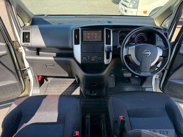 2009 Nissan Serena