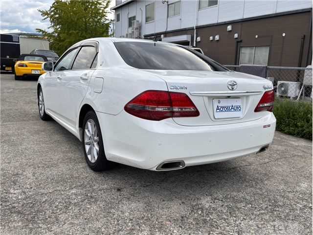 2008 Toyota Crown