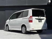 2010 Toyota Noah