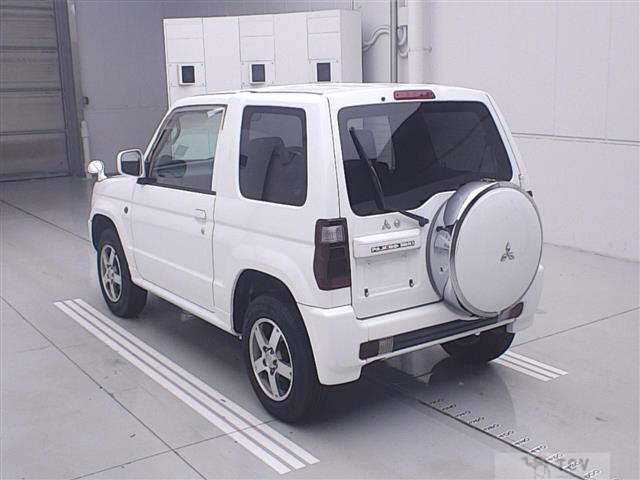 2007 Mitsubishi Pajero Mini