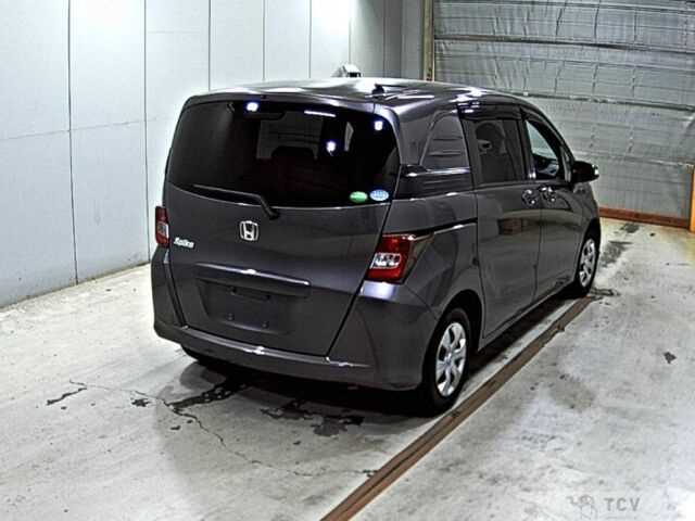 2013 Honda Freed Spike