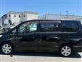 2009 Nissan Serena