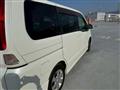 2008 Nissan Serena