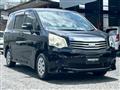 2013 Toyota Noah