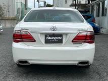 2012 Toyota Crown