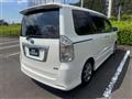 2010 Toyota Voxy