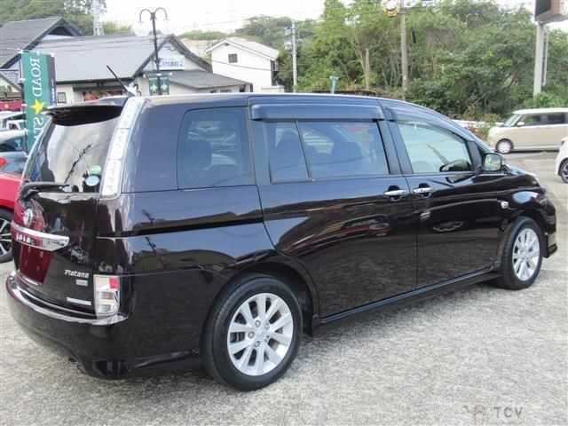 2013 Toyota Isis