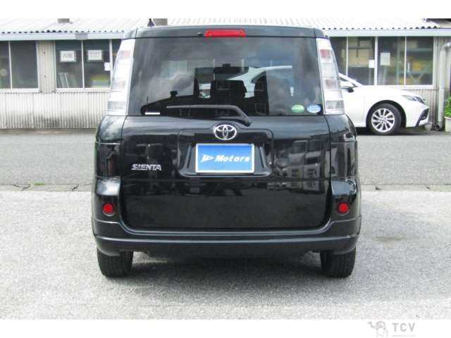 2013 Toyota Sienta