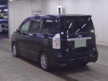 2011 Toyota Voxy