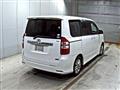 2010 Toyota Noah