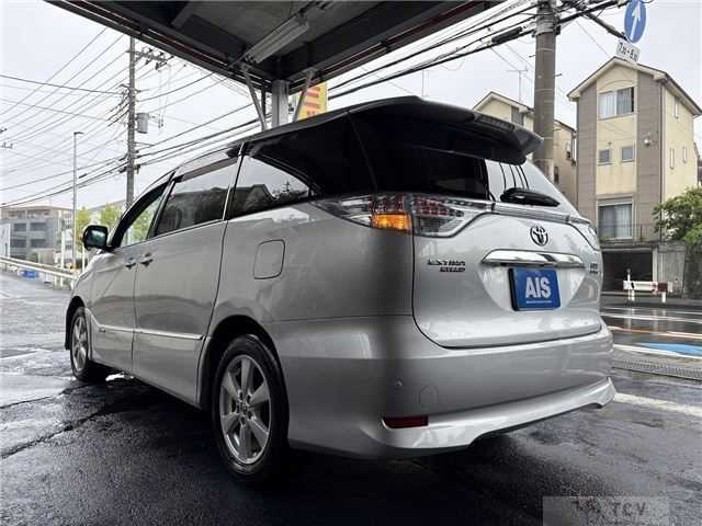 2011 Toyota Estima Hybrid