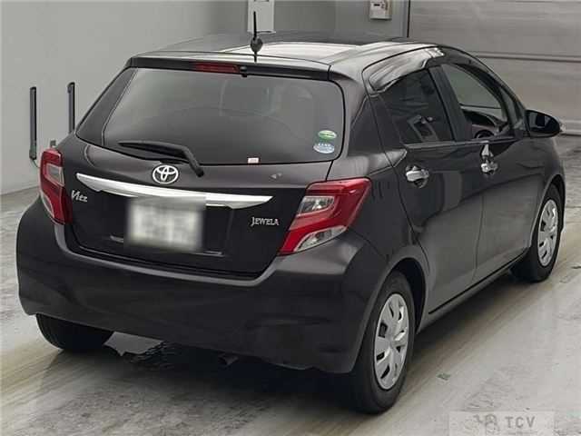 2015 Toyota Vitz