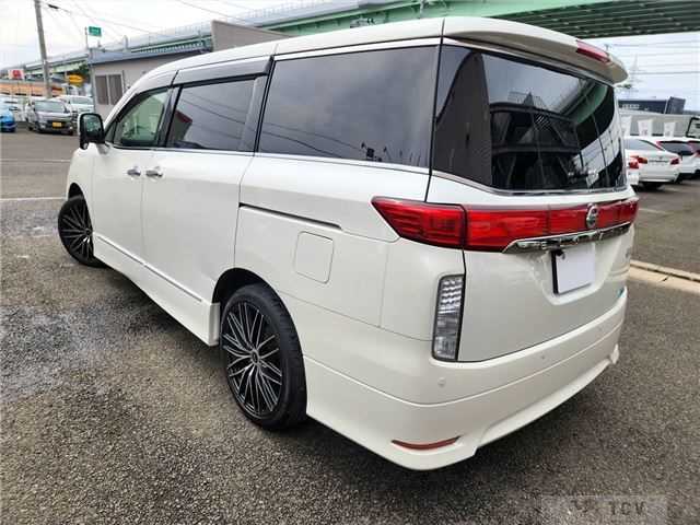 2013 Nissan Elgrand