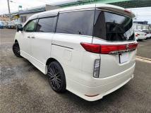 2013 Nissan Elgrand