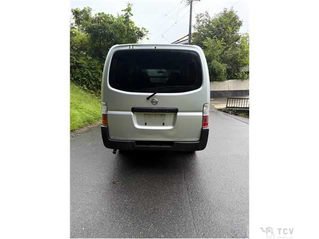 2009 Nissan Caravan