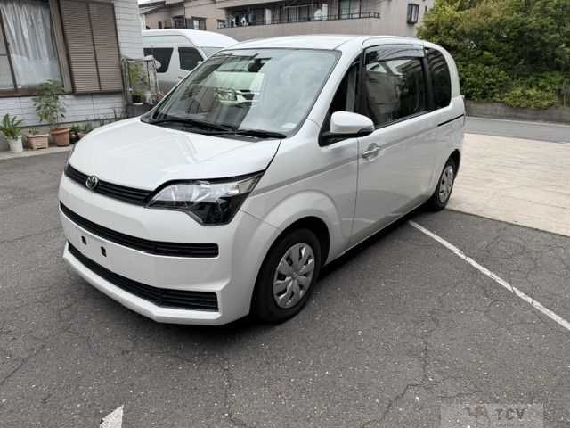 2015 Toyota SPADE