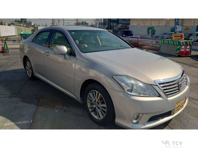 2013 Toyota Crown