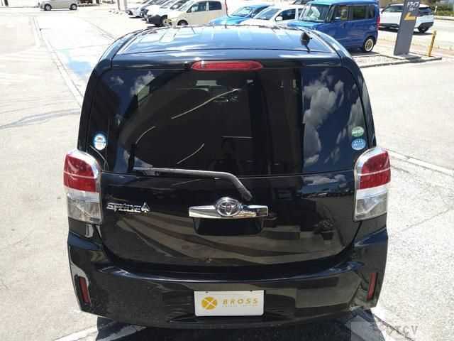 2016 Toyota SPADE