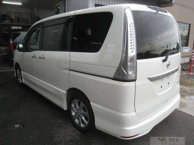 2013 Nissan Serena
