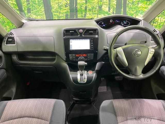 2015 Nissan Serena