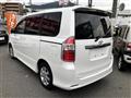 2009 Toyota Noah