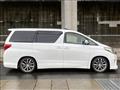 2012 Toyota Alphard