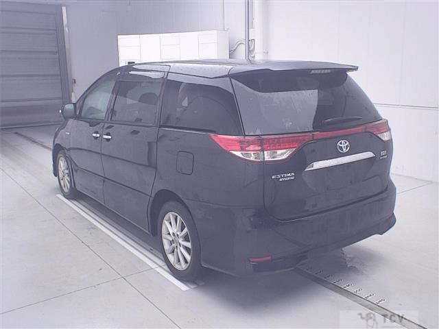 2013 Toyota Estima