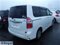 2010 Toyota Noah