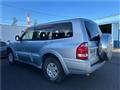 2004 Mitsubishi Pajero