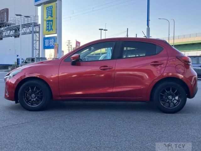 2016 Mazda Demio