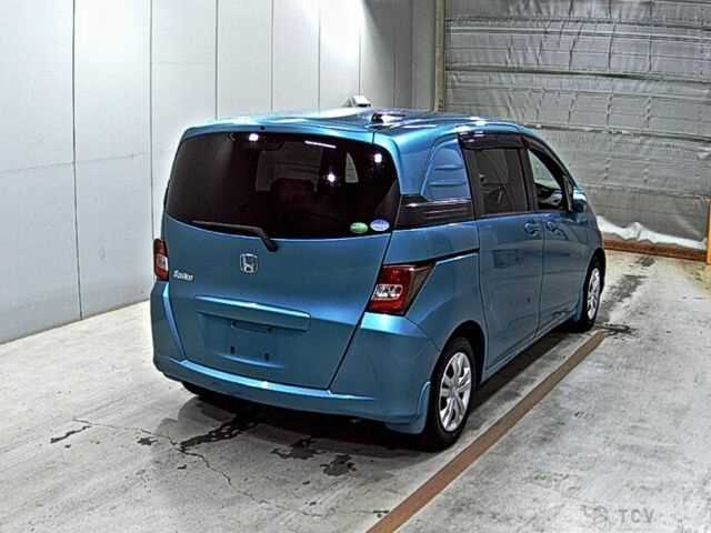 2013 Honda Freed Spike